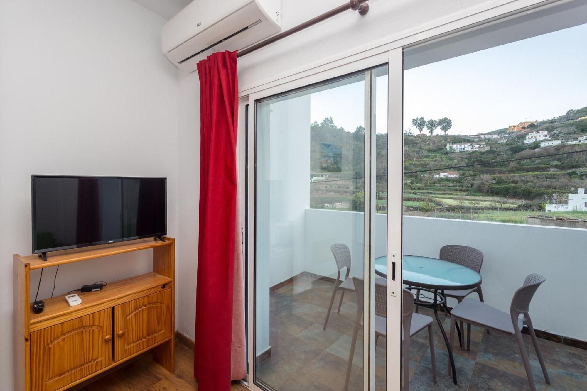 Balcon De La Mina Suites - Aircon And Terrace With Views Vega de San Mateo Exterior photo